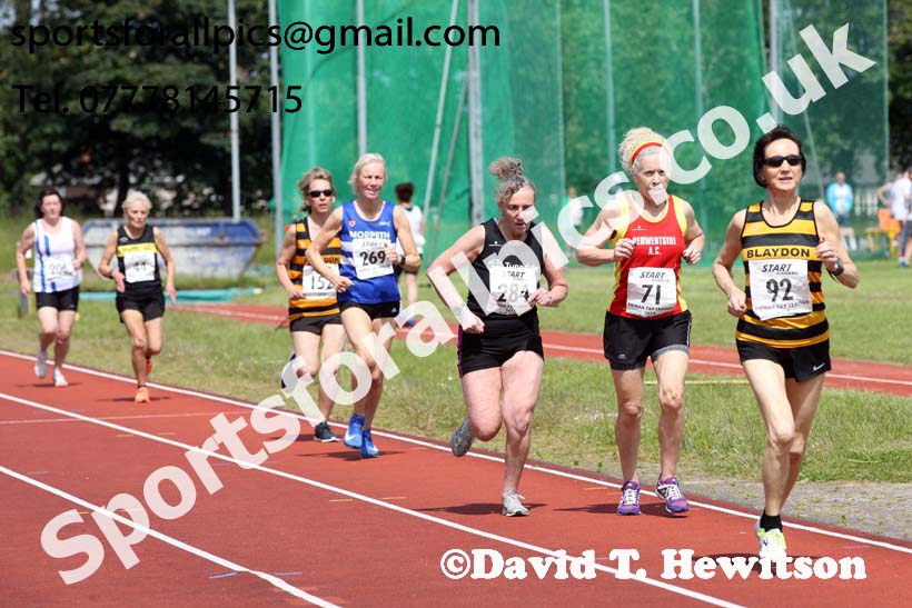Womens 800 metres, 2019 NEMA Track and Field Champs, Monkton. Photo:  David T. Hewitson/Sports for All Pics
